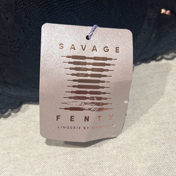 NWT Savage X Fenty 40DDD Lace Floral Push-up Plunge Bra - Picture 4 of 7